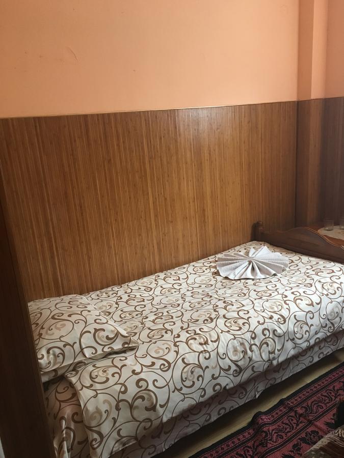 Hotel Садиба Достаток à Kolomyia Extérieur photo